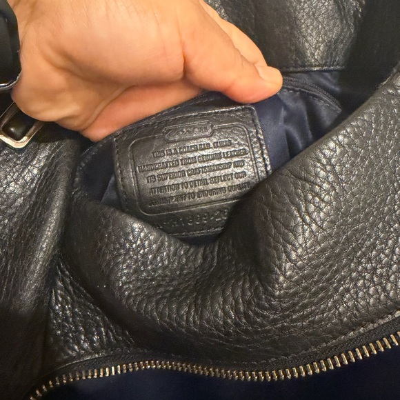 Coach Black Pebbled Leather Shoulder Bag - Picture 7 of 10